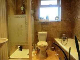 3 Bedroom End of Ter...