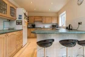 6 Bedroom Detached