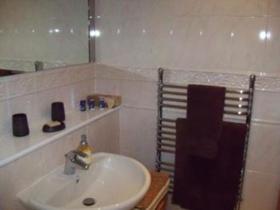 2 Bedroom Flat