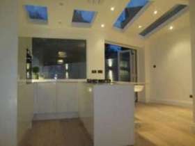 3 Bedroom End of Ter...