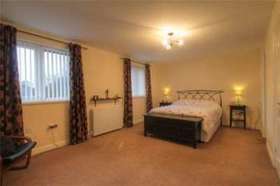 5 Bedroom Semi-Detac...