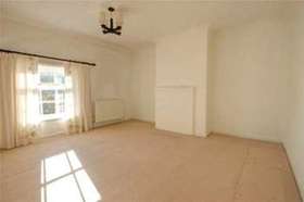 2 Bedroom End of Ter...