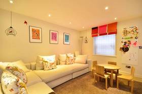 1 Bedroom Flat