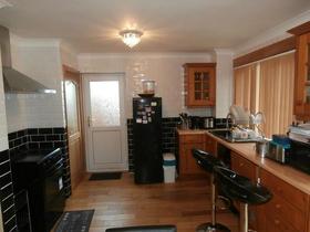 3 Bedroom Semi-Detac...