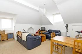 2 Bedroom Flat