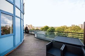 2 Bedroom Flat