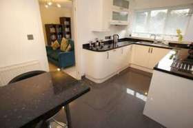 3 Bedroom Semi-Detac...