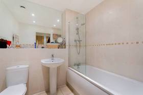 1 Bedroom Flat