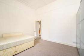 2 Bedroom Apartment