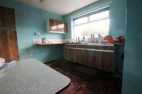 3 Bedroom End of Ter...