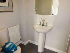 3 Bedroom Semi-Detac...