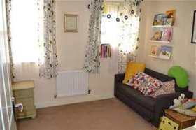 2 Bedroom End of Ter...