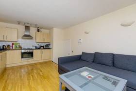 1 Bedroom Flat