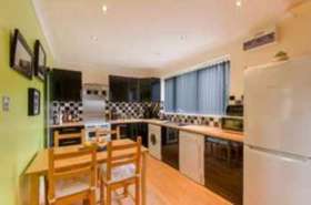 2 Bedroom End of Ter...