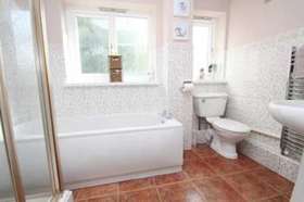 3 Bedroom End of Ter...