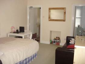 1 Bedroom Flat