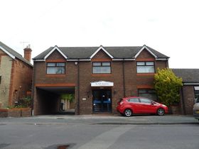 Chapel Grove Addlestone, KT15...