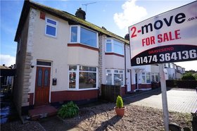 2 Bedroom End of Ter...