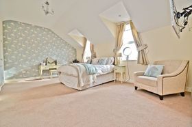 5 Bedroom Detached