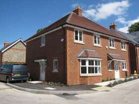 3 Bedroom Semi-Detac...