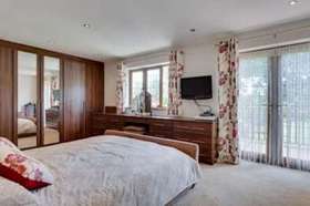 6 Bedroom Detached