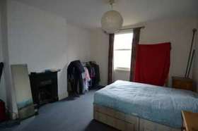 5 Bedroom Semi-Detac...