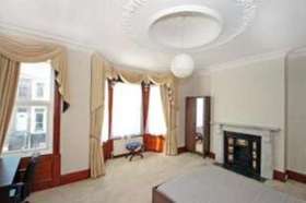 4 bedroom Terraced for sale