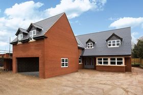 5 Bedroom Detached