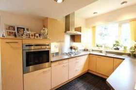 4 Bedroom Semi-Detac...