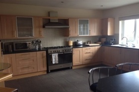 5 Bedroom Flat
