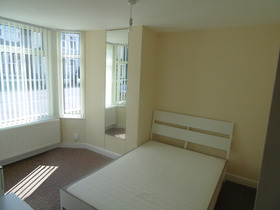 5 Bedroom Terraced