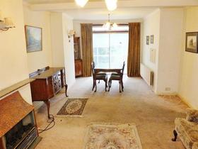 4 Bedroom End of Ter...