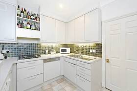 2 Bedroom Flat