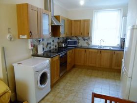 5 Bedroom Property