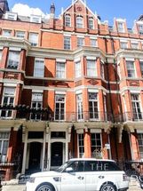 12 Bedroom Detached