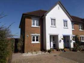 3 Bedroom End of Ter...