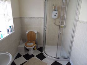 1 Bedroom House Shar...