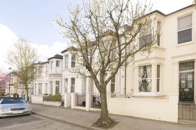 2 Bedroom Maisonette