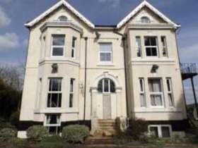 2 Bedroom Flat