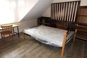 8&nbsp;Bedroom&nbsp;Detached