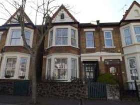 3 Bedroom End of Ter...