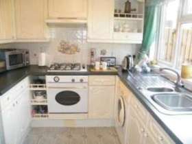 3 Bedroom End of Ter...