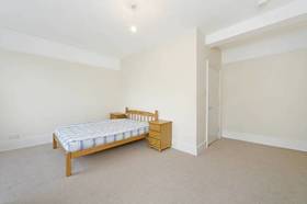 2 Bedroom Flat