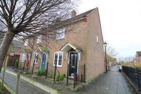 2 Bedroom End of Ter...