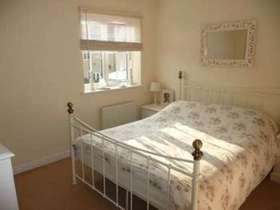 4 Bedroom Semi-Detac...