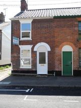 2 Bedroom End of Ter...