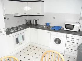 2 Bedroom Flat