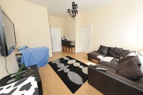 1 Bedroom House Shar...