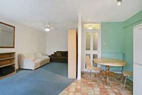2 Bedroom Maisonette