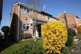 2 Bedroom End of Ter...